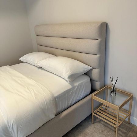 The Stay Lounge Отава Екстериор снимка
