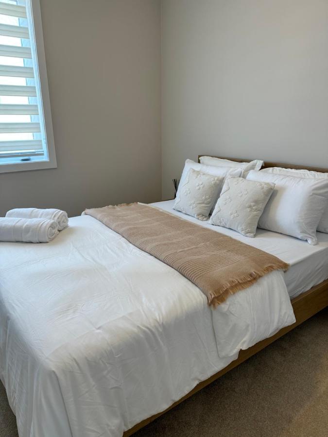 The Stay Lounge Отава Екстериор снимка